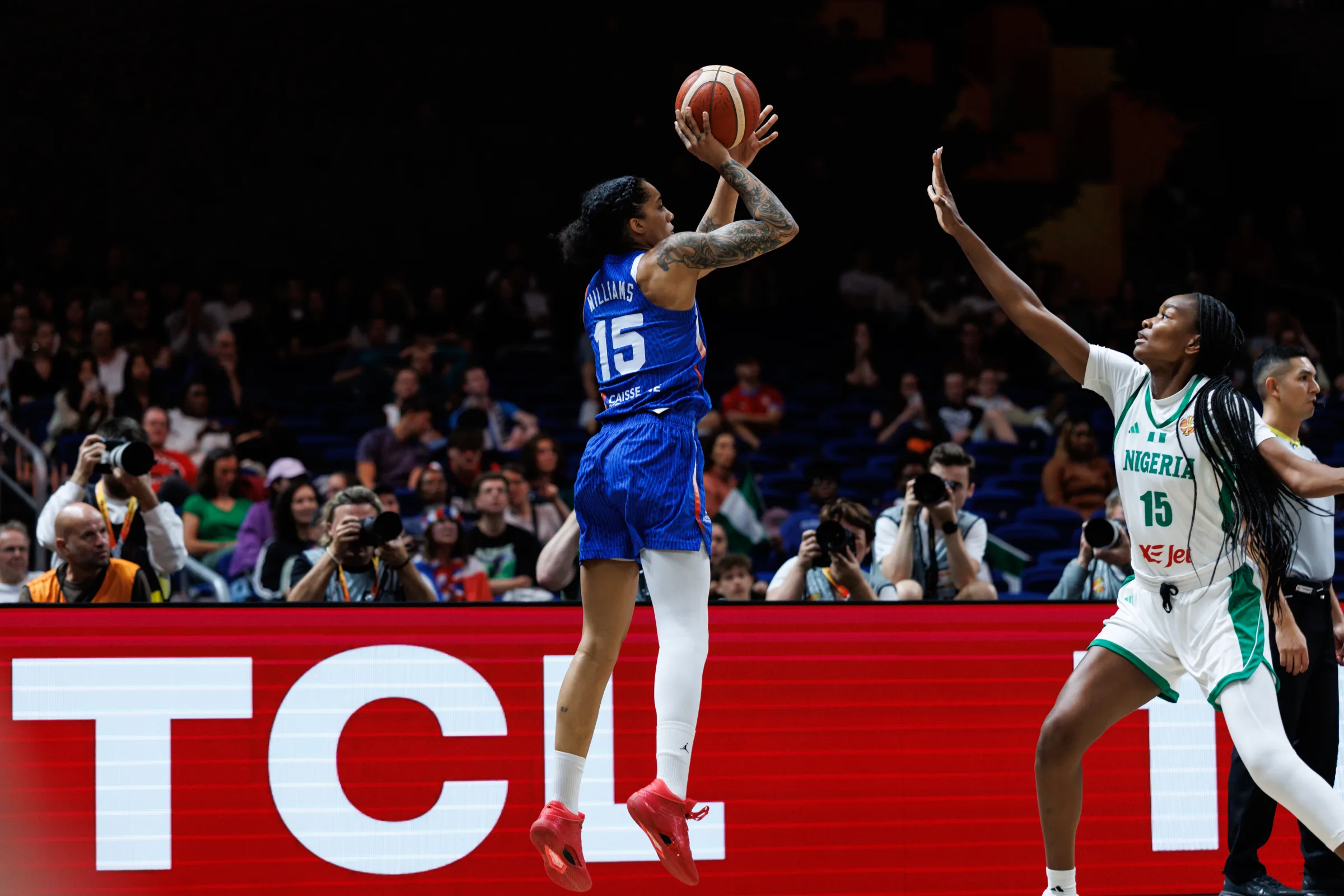 Les joueuses de l’équipe de France lors de leur victoire face au Nigéria