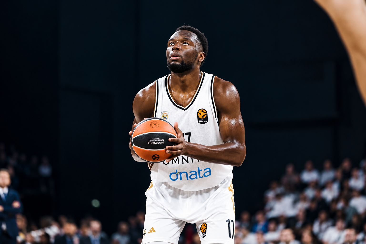 Mfiondu Kabengele avec Dubai Basketball en EuroLeague